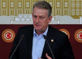 Eski CHP’li vekil Pekşen aşı değil balık kılçığı nedeniyle hayatını kaybetmiş