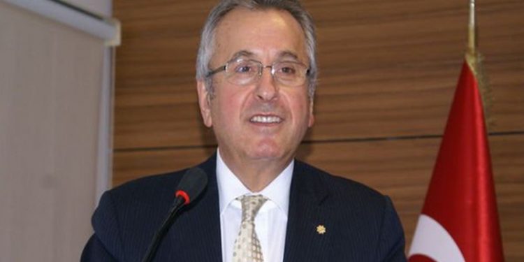 Eski İstanbul Sanayi Odası Başkanı Hüsamettin Kavi yaşama veda etti