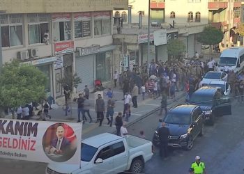 Esnaf Bakan Soylu’nun ziyaretini kepenk kapatarak protesto etti