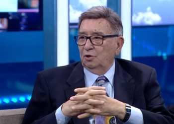 Eurovision’un Türkiye sunucusu Bülend Özveren, yoğun bakıma kaldırıldı