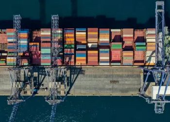 Faiz düştü, kur yükseldi, ihracat arttı; ancak dış ticaret açığı rekora koşuyor