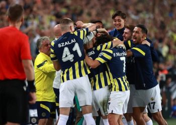 Fenerbahçe Dinamo Kiev'i yendi, galibiyetle başladı