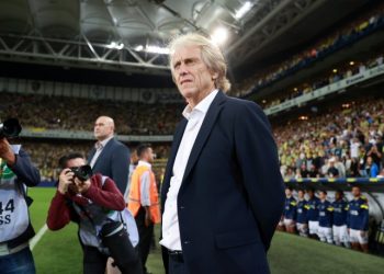 Fenerbahçe'de keyifleri kaçıran iddia: Jorge Jesus ayrılmak istiyor