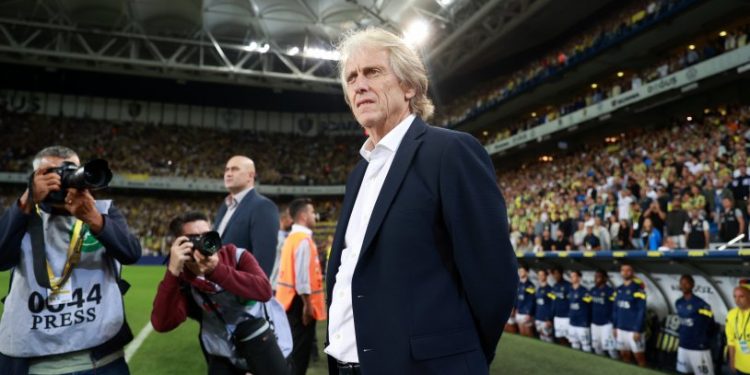 Fenerbahçe'de keyifleri kaçıran iddia: Jorge Jesus ayrılmak istiyor