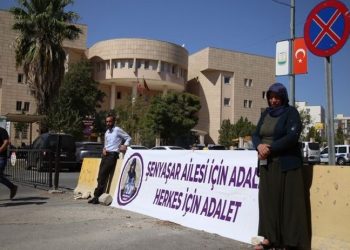 Ferit Şenyaşar: Dava açmak yerine ailemizi araştırıyorlar, savcıları serbest bırakın