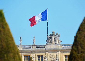 Fransa'da siyasi partilerin 'Rusya'dan finansman alıp almadığının incelenmesi' talep edildi