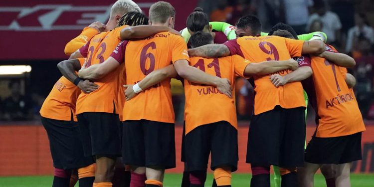 Galatasaray'da 4 ayrılık