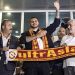 Galatasaray'ın kadrosuna kattığı Icardi İstanbul'a indi, taraftara üçlü çektirdi