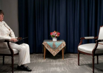 Gazeteci başörtü takmayı reddetti, İran cumhurbaşkanı söyleşi yapmaktan vazgeçti