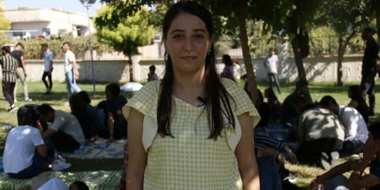 Gençlerle bir araya gelen HDP'li Dağ: Özel savaşın panzehri örgütlülüktür