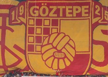 Göztepe, Beşiktaş'tan Emirhan Delibaş ve Hasic'i kiraladı