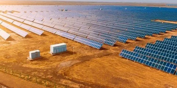 Güneş enerjisi AB'yi 29 milyar euro potansiyel gaz ithalatından kurtardı