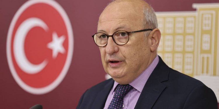 'Güney Kıbrıs'a silah ambargosunun kaldırılması' nedeniyle CHP'den hem ABD'ye hem iktidara tepki: Müttefikimiz Türkiye karşıtı adım atıyor, AKP bakıyor