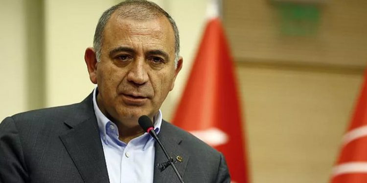 "HDP’ye bakanlık verilebilir” diyen Gürsel Tekin gelen tepkilere yanıt verdi: Siyaseti bu iki yüzlülükten kurtarmamız lazım