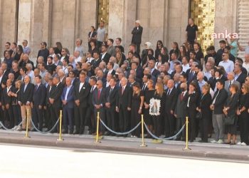 Haluk Pekşen için Meclis'te cenaze töreni düzenlendi; Hikmet Sami Türk tören sırasında fenalaştı