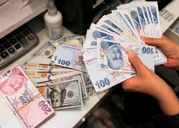 Hazine, gelecek üç ayda 130,5 milyar liralık iç borçlanmaya gidecek