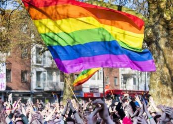 Hollanda’nın en dindar kentinde ilk eşcinsel onur yürüyüşü: 'Halkı incitmemek için' yürüyüşte çıplaklık yok