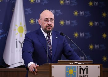 İYİ Parti’li Poyraz: Garantili projelerde ‘Kamulaştıracağız’ demek hukukun üstünlüğüne aykırı