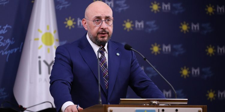 İYİ Parti’li Poyraz: Garantili projelerde ‘Kamulaştıracağız’ demek hukukun üstünlüğüne aykırı