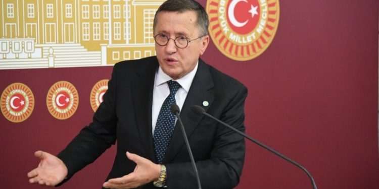 İYİ Partili Türkkan'dan 'sosyal konut' açıklaması: Cumhuriyet tarihinin en büyük sosyal soygunu