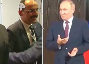 İbrahim Kalın’ın Rus bürokratları öpmesi Putin’i şaşırttı