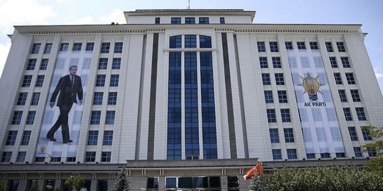 İddia: AKP’nin mevcut milletvekillerinin yarıya yakını değişecek