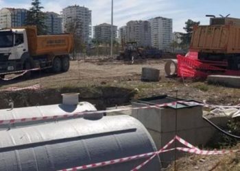 İhale verilen şirket millet bahçesi işini tamamlamayınca AKP'li yönetim belediye personelini çalıştırdı