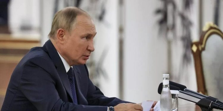 İlhak açıklaması beklenen Putin, Ukrayna'daki 2 bölgenin daha bağımsızlığını tanıdı