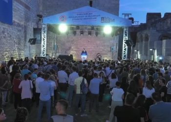 İmamoğlu: İstanbul'da 30 milyon turisti hep birlikte göreceğiz