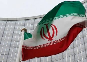 İngiltere, Almanya ve Fransa,  İran'ın nükleer politikasını eleştirdi