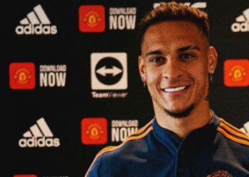 İngiltere Premier Lig takımları harcadı, rakipleri izledi