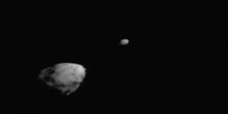 İnsanlık tarihinde ilk: NASA'nın uzay aracı, asteroide planlı çarpmayı başardı