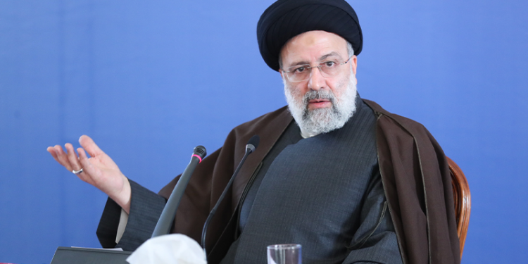 İran Cumhurbaşkanı Reisi: Eleştiri ve protesto ile kargaşa ve kaos arasındaki sınır belirlenmelidir