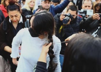 İran Konsolosluğu önünde protesto: Kadınlar İran rejimini alaşağı edecek