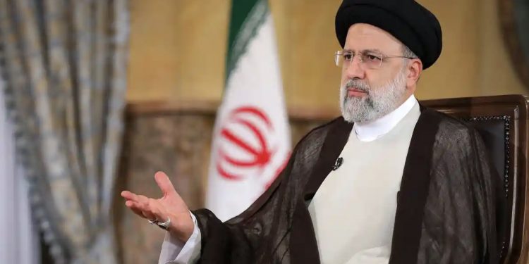 İran'da Mahsa Amini protestolarına destek olan ünlüler hedef alındı: "Sistemin desteğiyle meşhur olanlar düşmana katıldı"