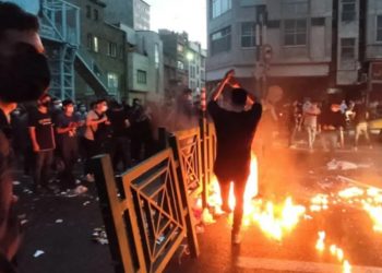 İran’da rejim karşıtı protestolarda en az 31 kişi öldü