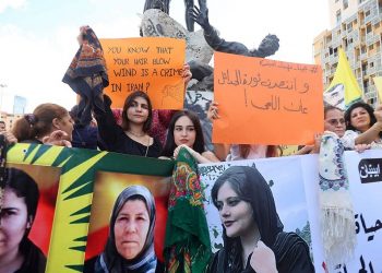 İran’da sosyal medya uygulamalarına erişim engeli