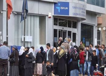 'İşsizlik yok' iddiasını ilanlar yalanlıyor: 455 kişilik kadroya 113 bin 812 başvuru yapıldı