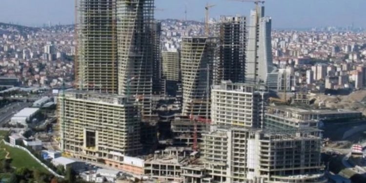 İstanbul Finans Merkezi Şantiyesi’nde bir inşaat işçisi intihar etti iddiası