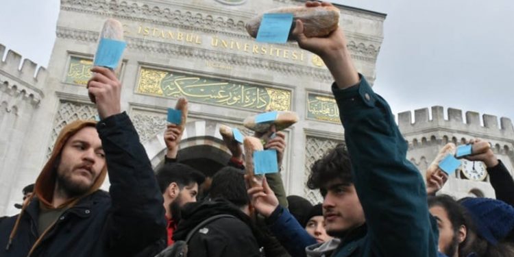 İstanbul Üniversitesi’nde öğrenci yemeklerine yüzde 71,5 zam