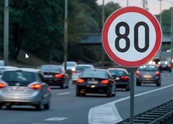 İsviçre'de Yeşil Parti, enerji tasarrufu için hız sınırının 80 kilometreye düşürülmesini önerdi