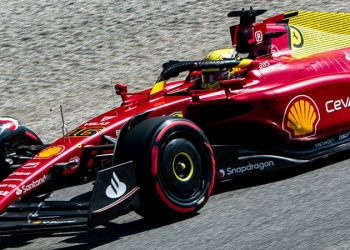 İtalya'da pole pozisyonu ev sahibi Ferrari'nin Monacolu sürücüsü Leclerc'in