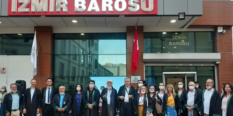 İzmir Barosu'ndan Karaburun Adliyesi'nde yaşananlara tepki: Yargı sahiden bağımsızmış