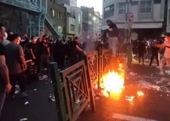 İ﻿ran'da Mahsa Amini'nin ölümünü haberleştiren kadın gazeteciler gözaltına alındı