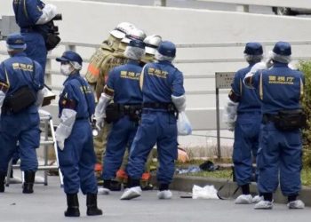 Japonya'da bir kişi Şinzo Abe'nin cenaze törenini kendini yakarak protesto etti