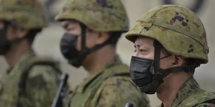 Japonya'dan Çin ve Rusya'ya karşı silahlanma adımı: İleri teknoloji füze üretilecek