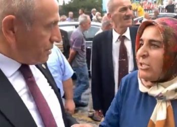 KHK&rsquo;lı annesi CHP&rsquo;li vekillere feryat etti: