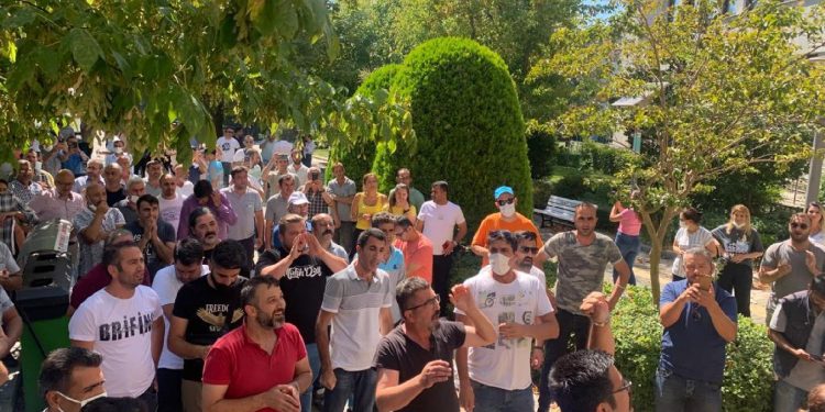 Kadıköy Belediyesi’nde işçiler grev kararı aldı