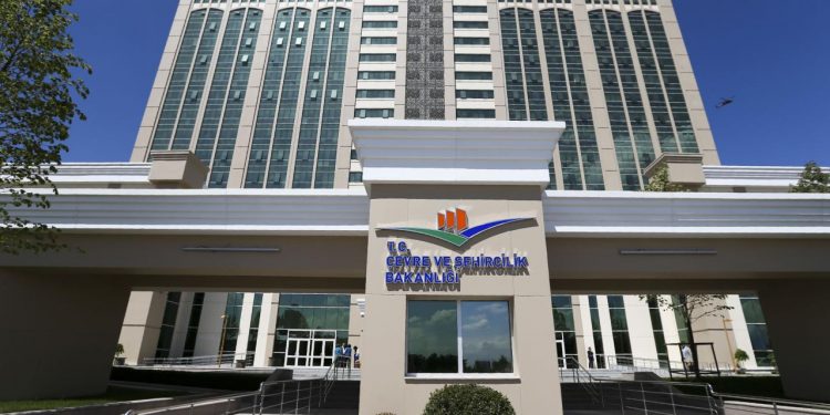 Kasa boşaldı, kamu arazileri satışı patladı