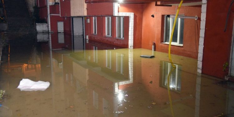 Kastamonu'da sel felaketi: 400 ev ve iş yerini su bastı